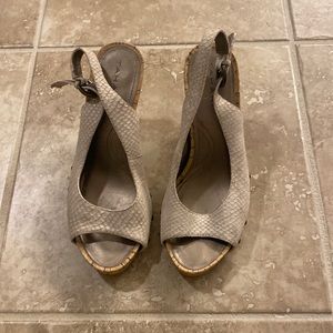 Tahari sling back heels